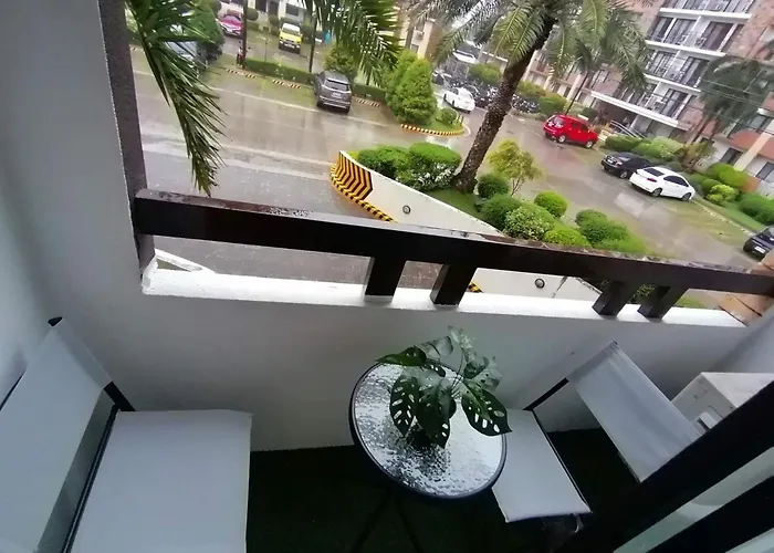 One Oasis Right In The Heart Of Minutes Away From It Park Apartment